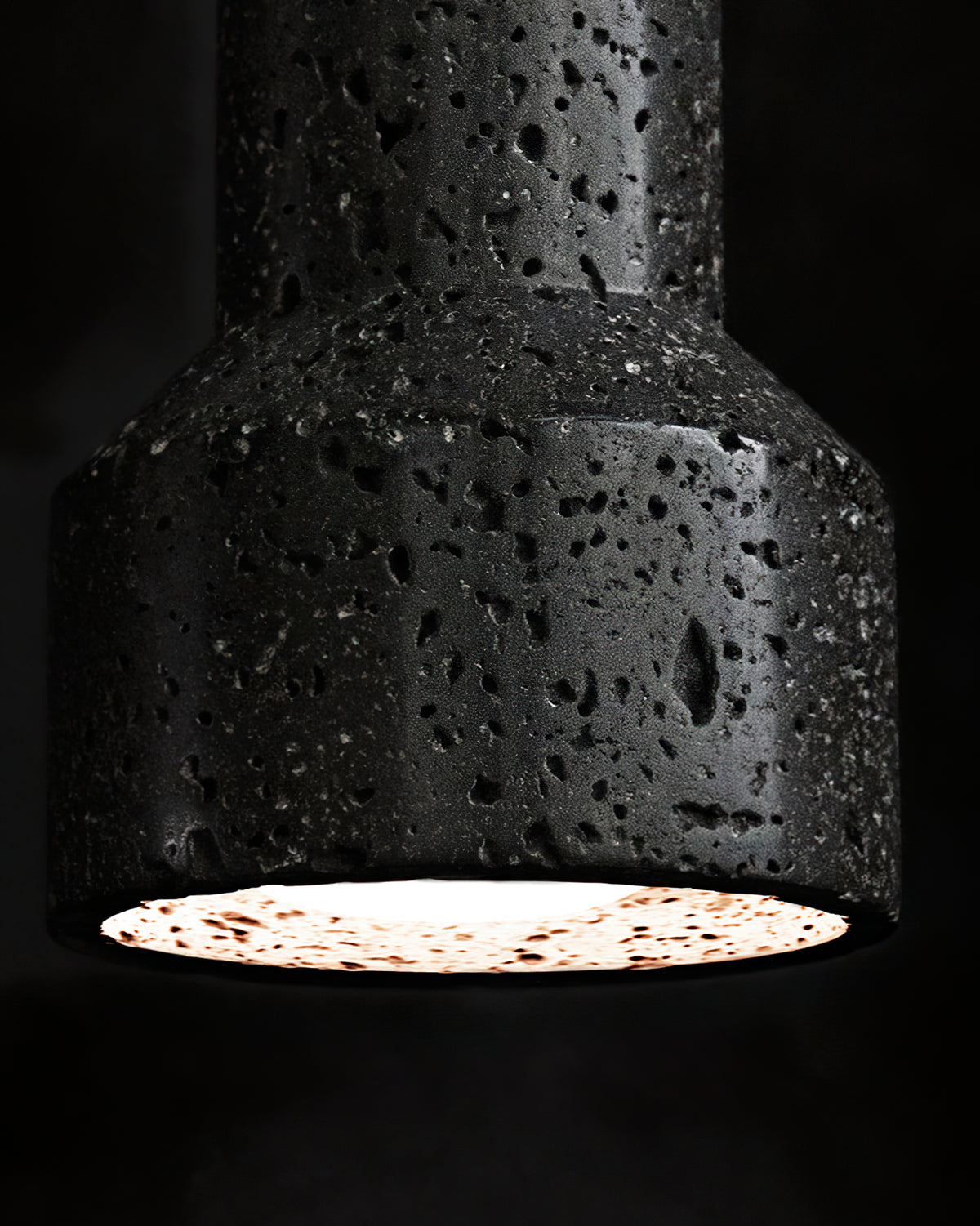 مصباح معلق Volcanic Rock Textured