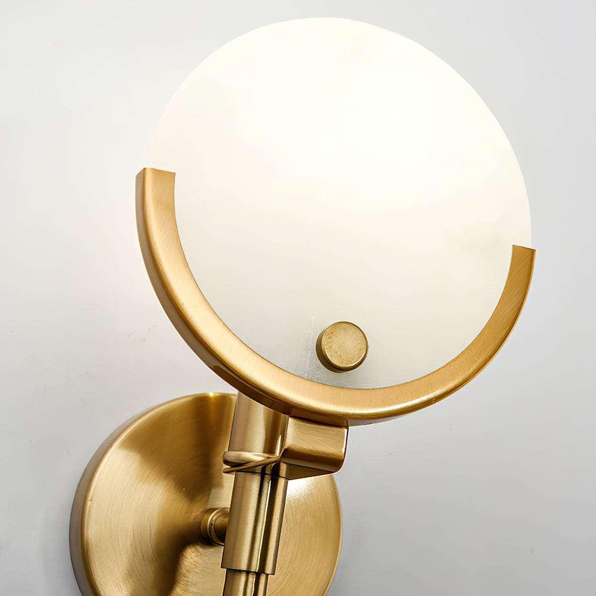 Universal Ava Brass Wall Light - view 14 | Liootrlamp