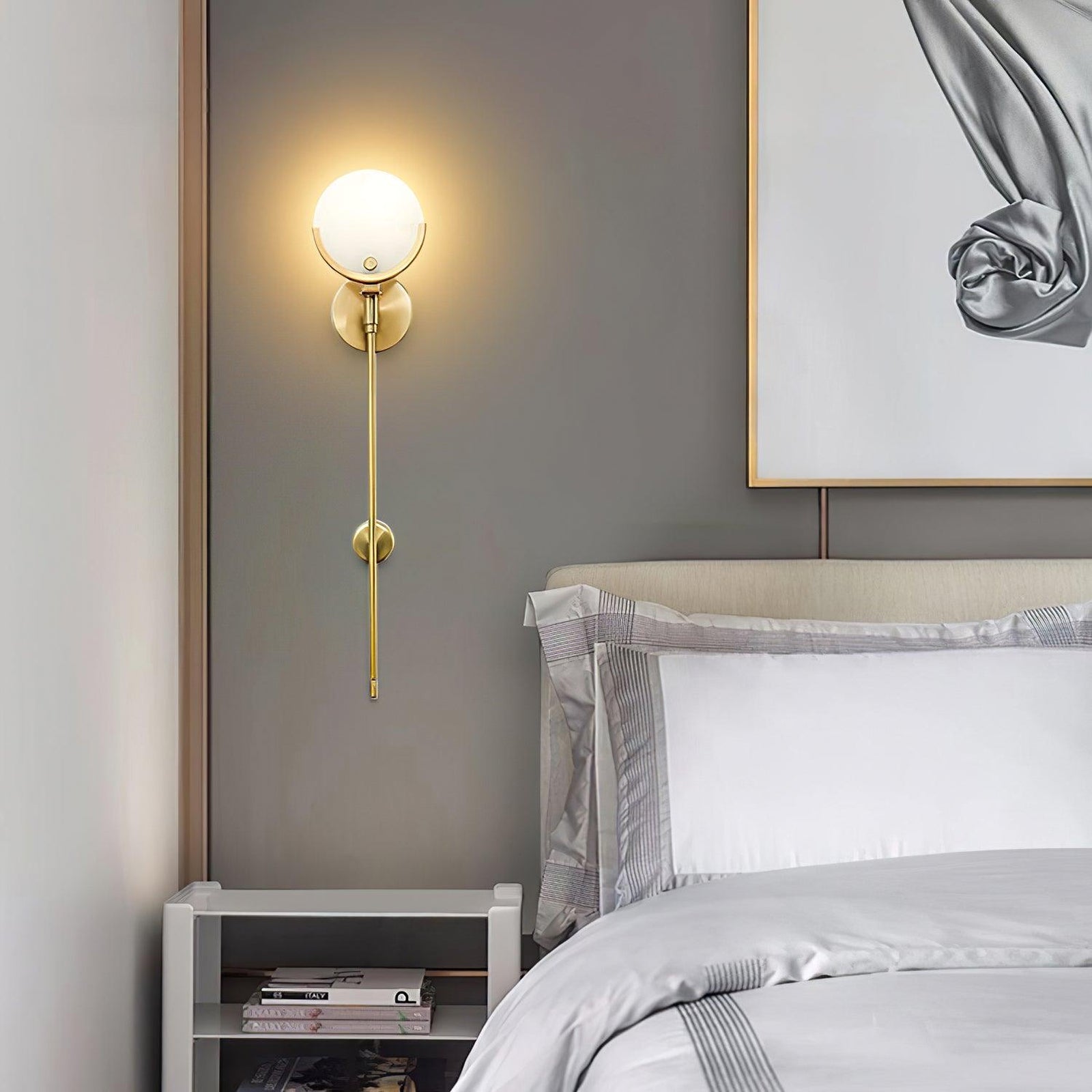 Universal Ava Brass Wall Light - view 2 | Liootrlamp
