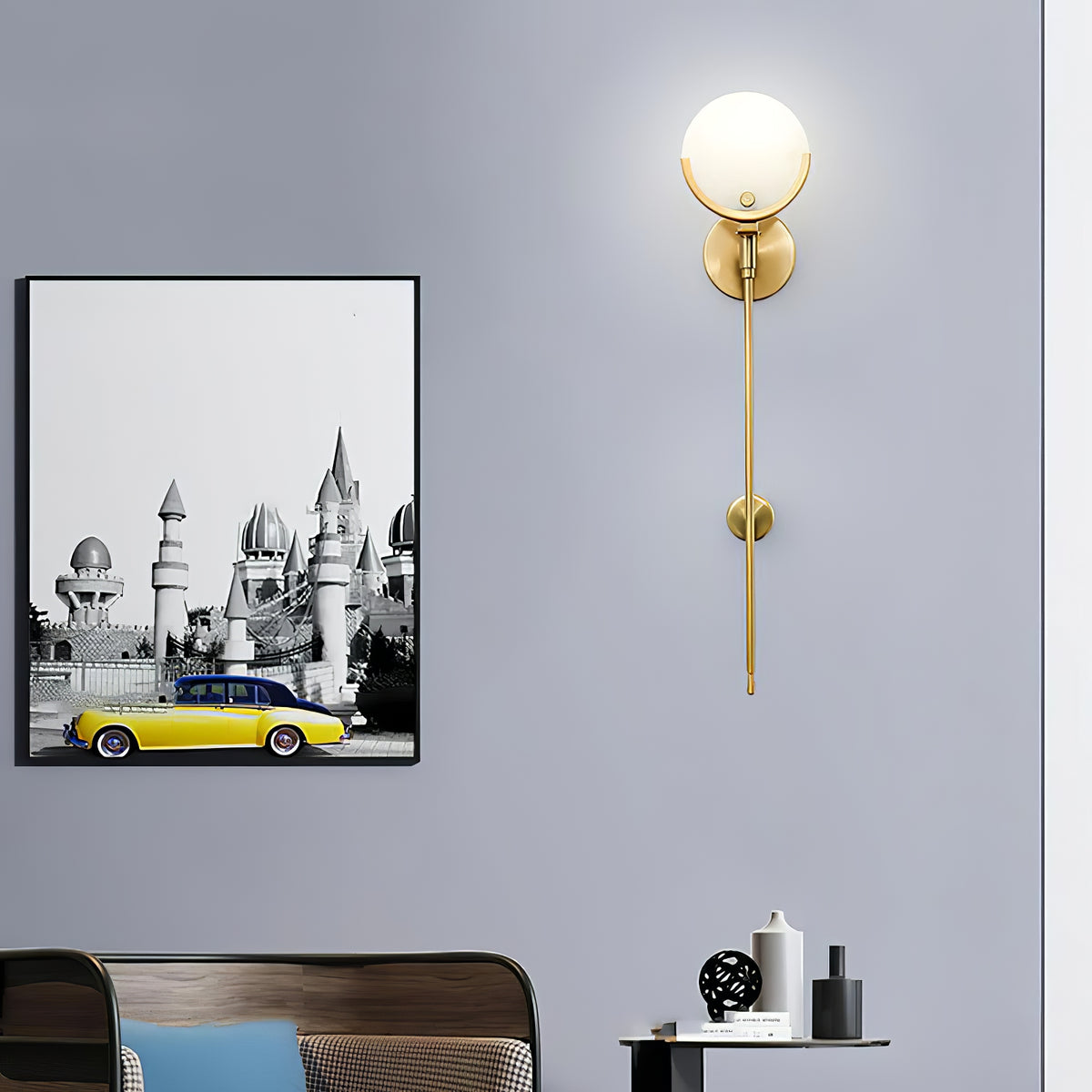 Universal Ava Brass Wall Light - view 3 | Liootrlamp