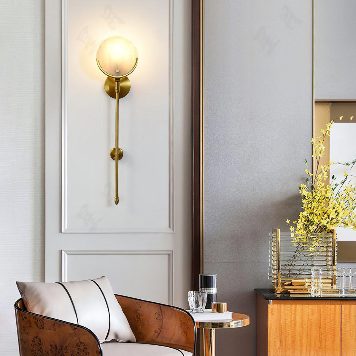 Universal Ava Brass Wall Light - view 5 | Liootrlamp