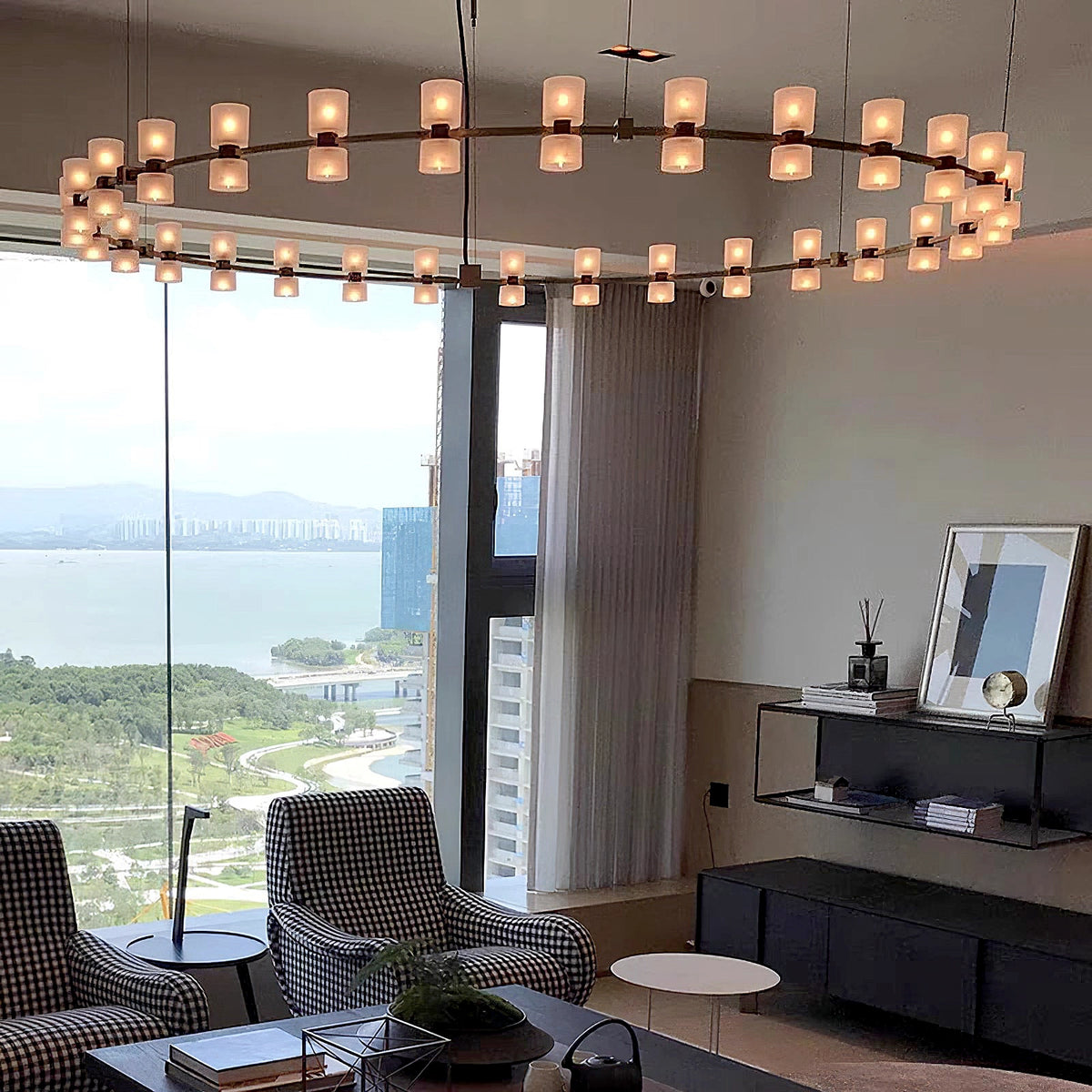 Modern Alabaster Round Chandelier - view 10 | Liootrlamp