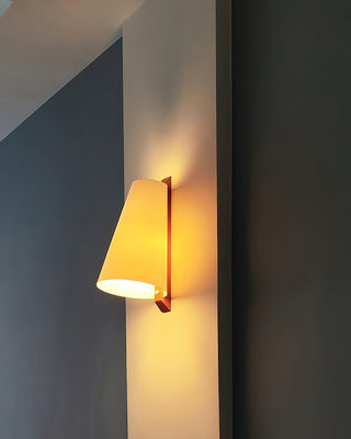 Lupe Wooden Wall Light