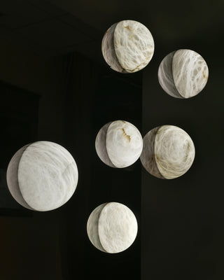 Pebble Alabaster Wall Lamp