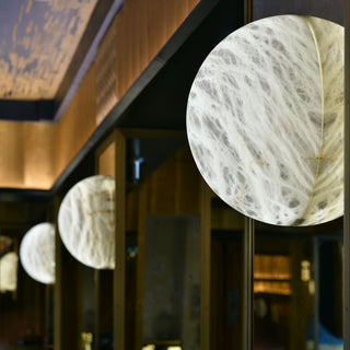 Pebble Alabaster Wall Lamp