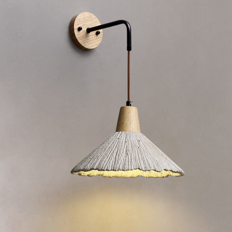 Vintage Textured Wood Wall Lamp - view 4 | Liootrlamp