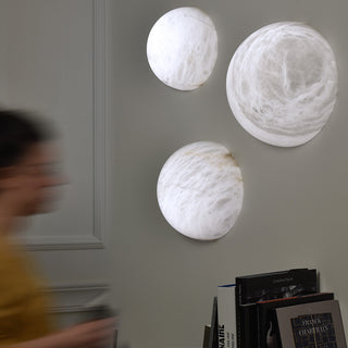 Pebble Alabaster Wall Lamp