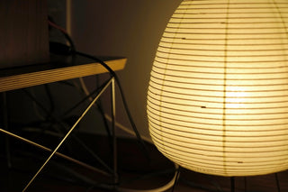 Akari 1A Series Table Lamp