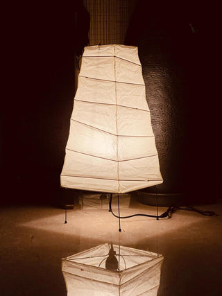 Akari 4N Table Lamp