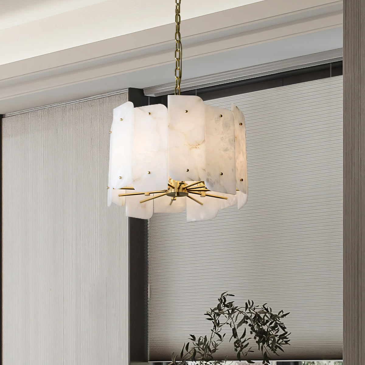 Alabaster Lorry Round Gold Chandelier - view 3 | Liootrlamp