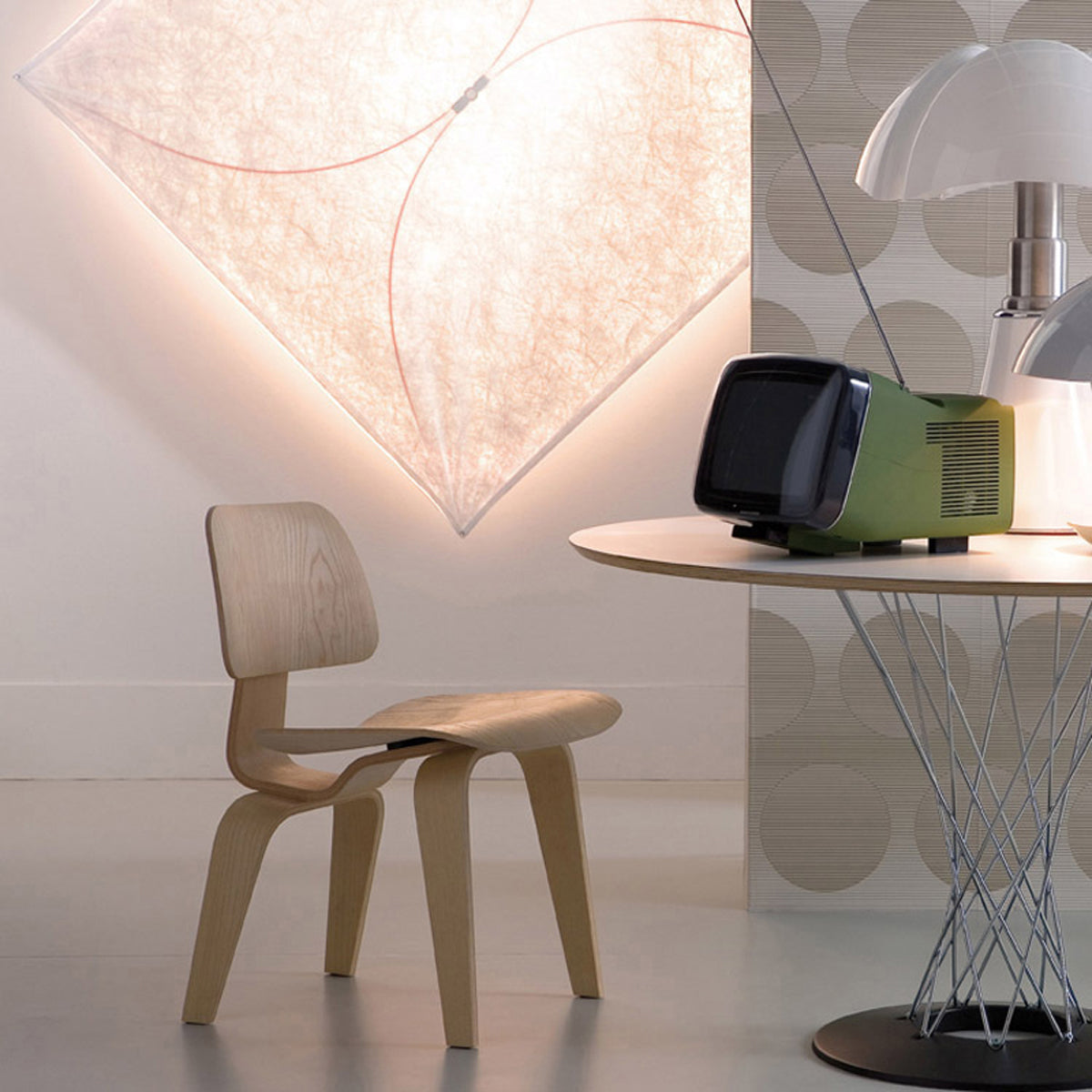 Ariette Kite Wall Lamp