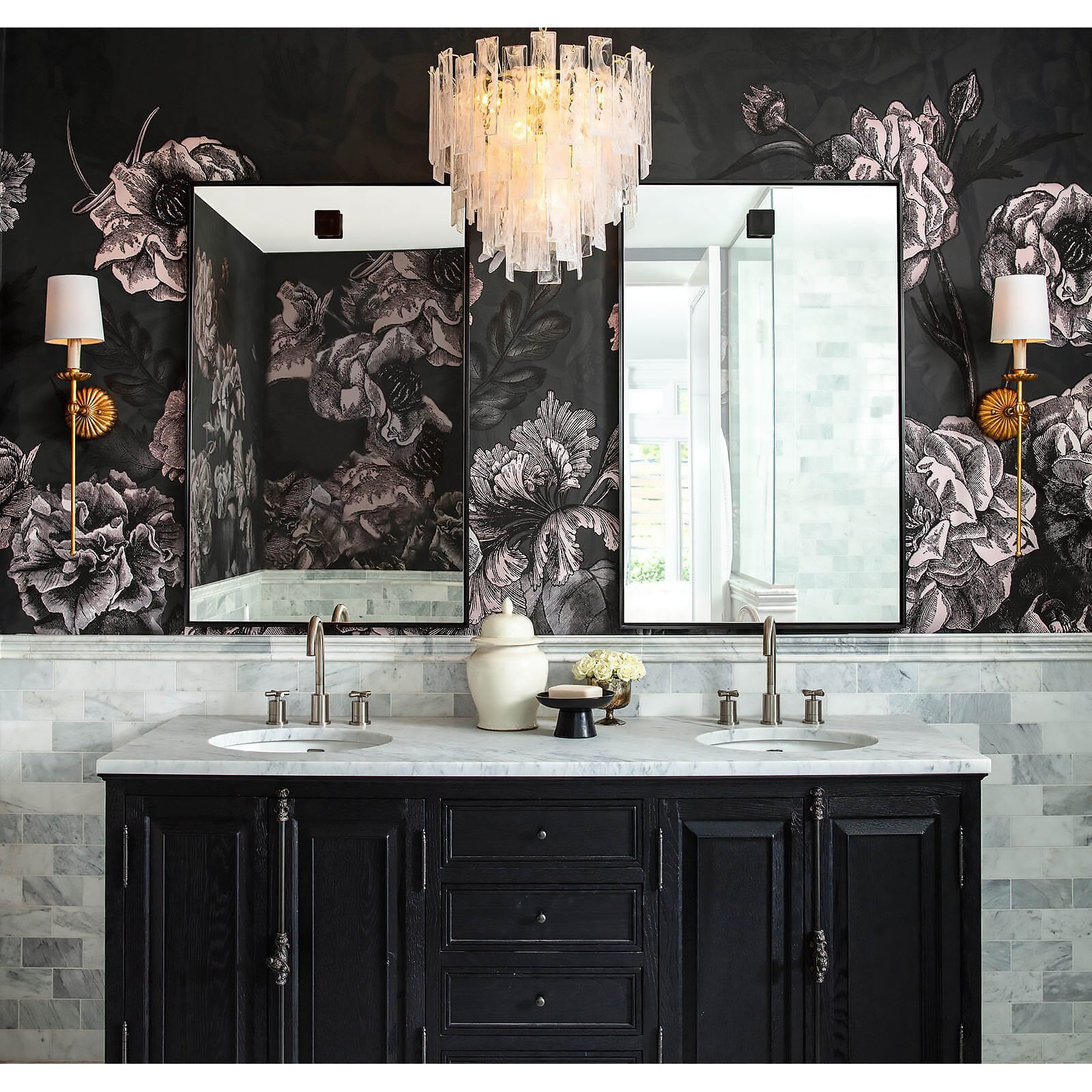 Clove Wall Sconce