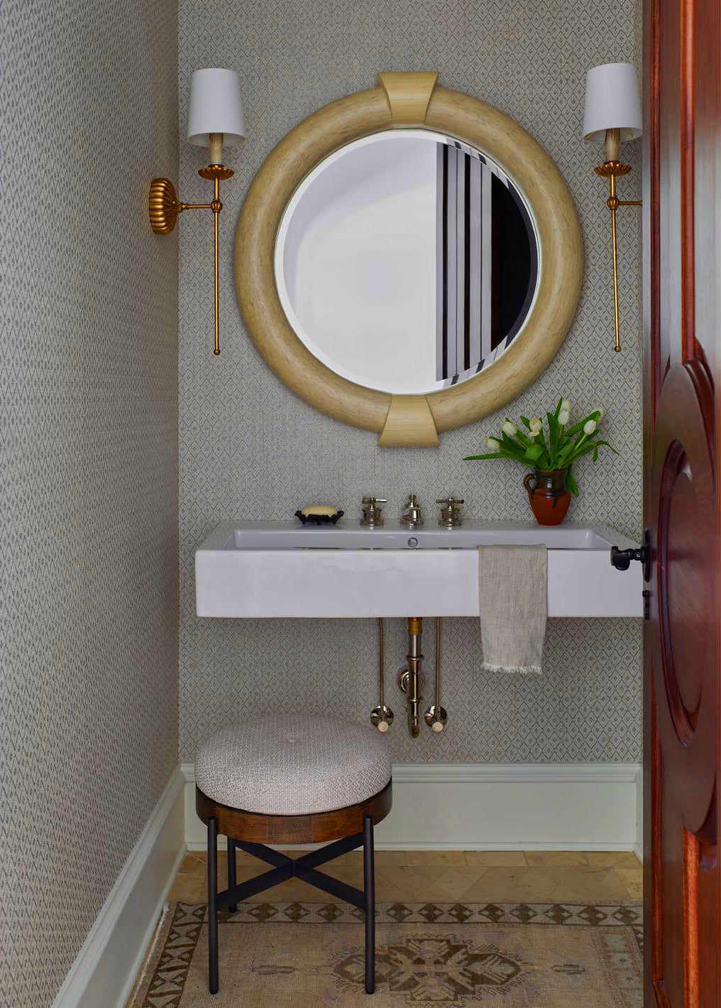 Clove Wall Sconce