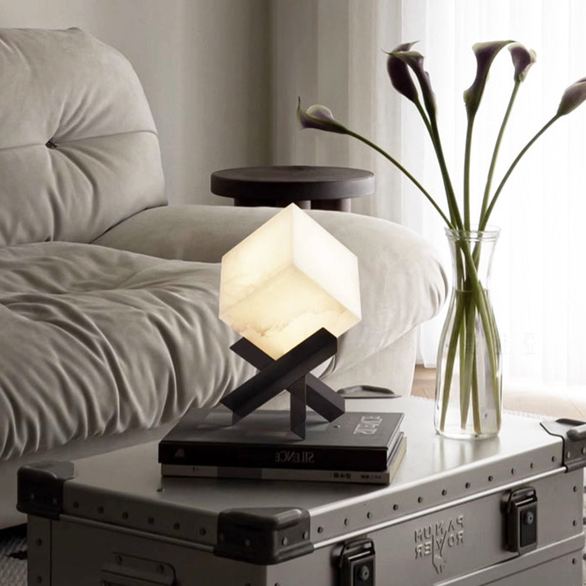 Cube Alabaster Table Lamp - view 3 | Liootrlamp