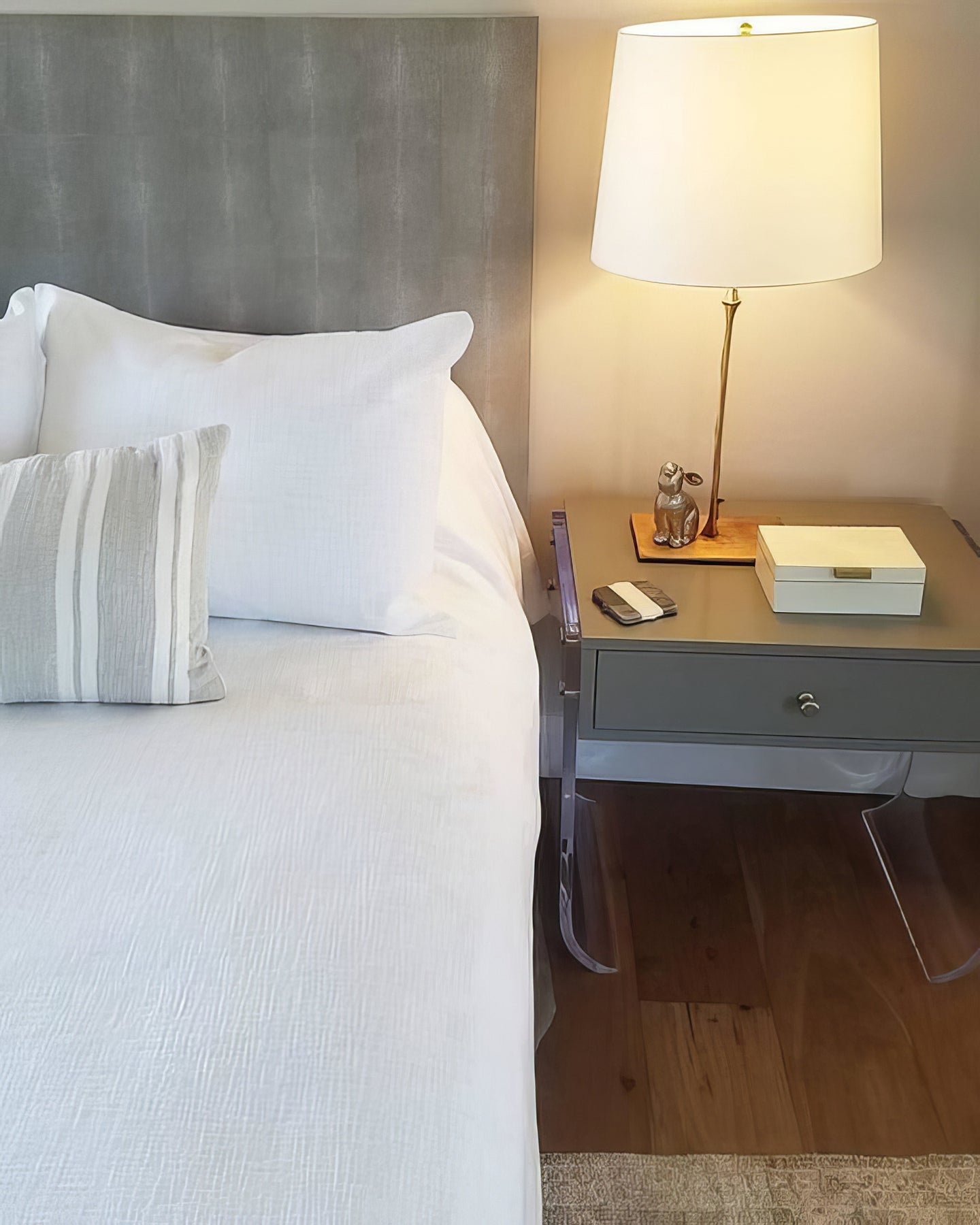 Dauphine Iron Table Lamp