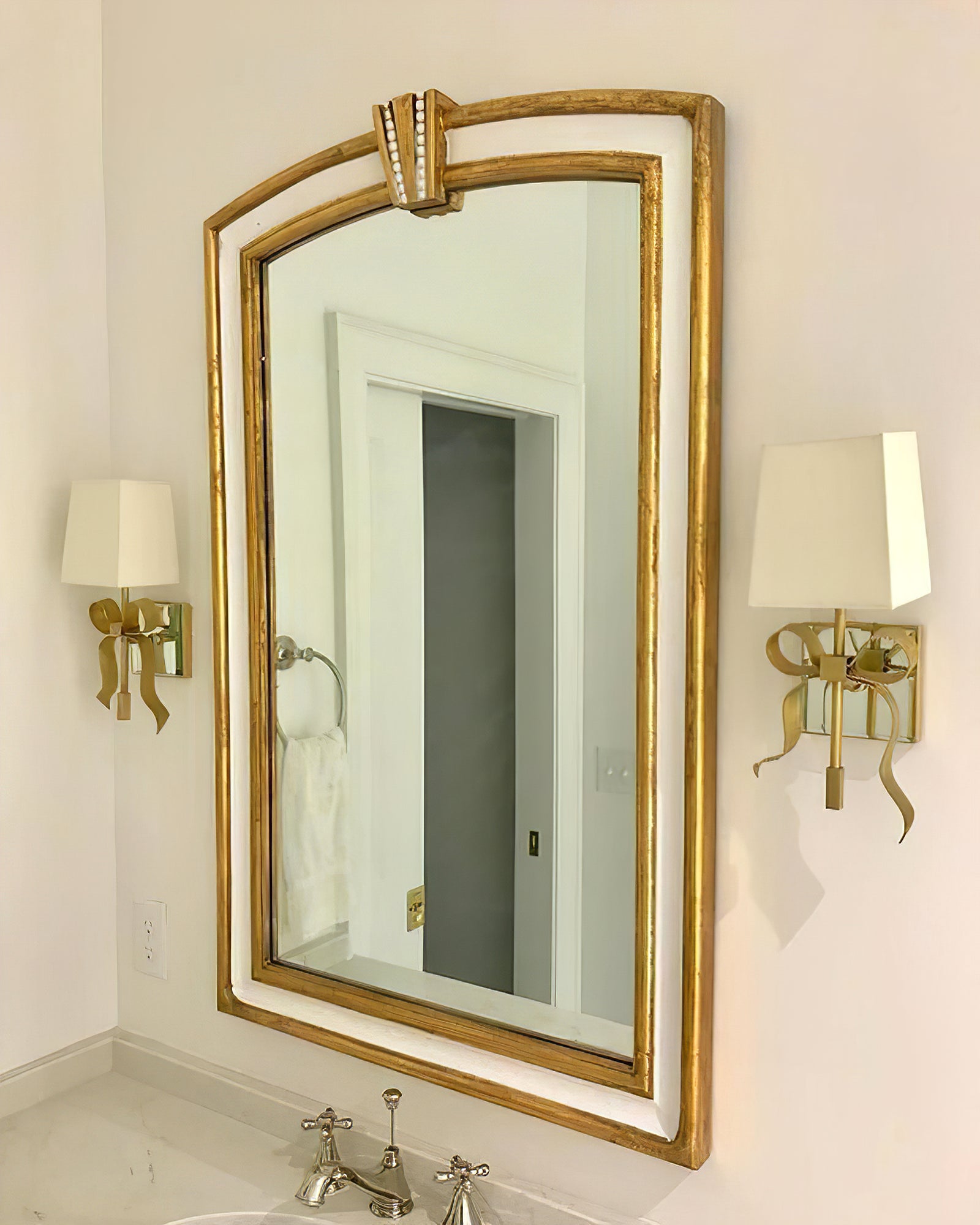 Ellery Bow Wall Light