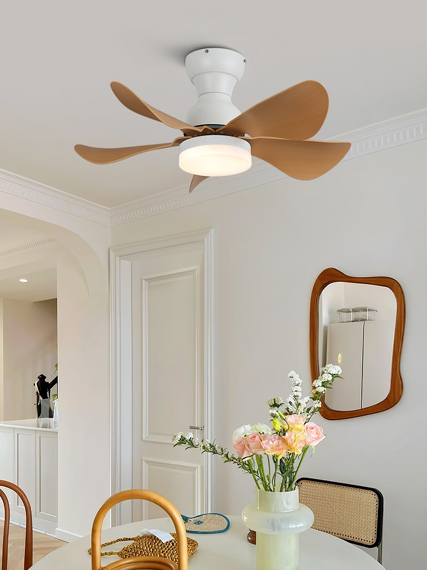 Embedded Five-Blade Fan Light