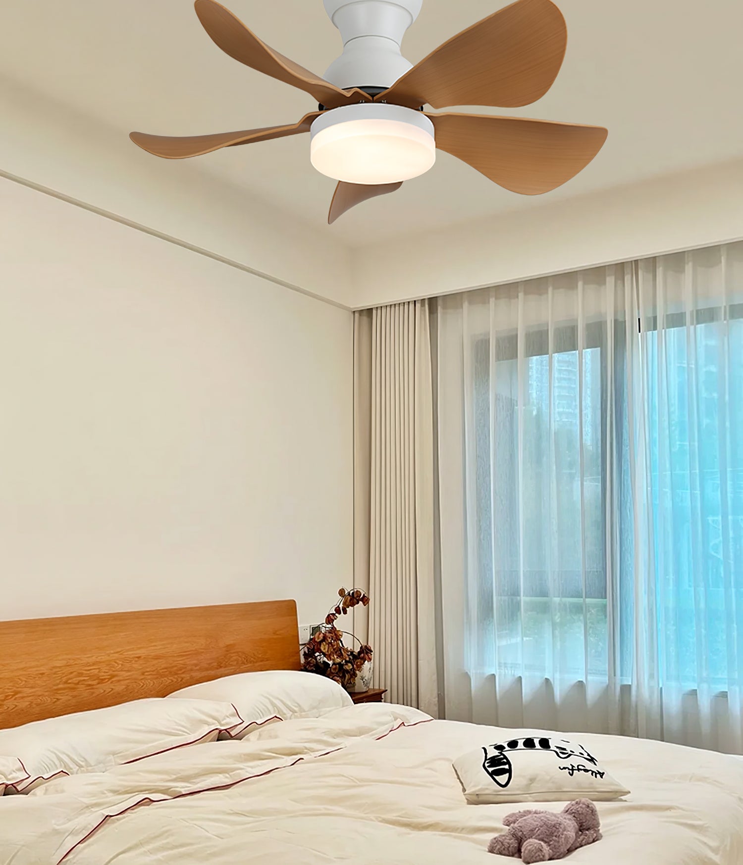 Embedded Five-Blade Fan Light