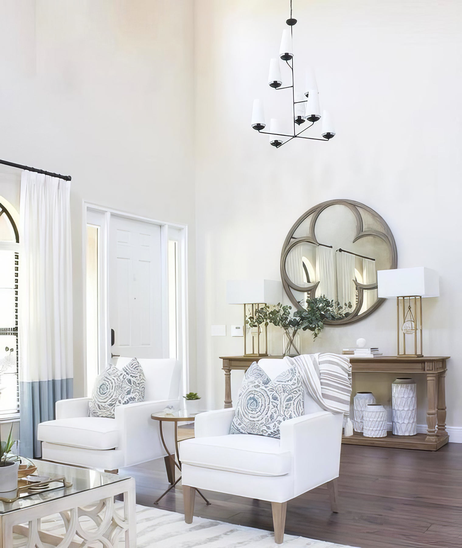 Fontaine Vertical Chandelier