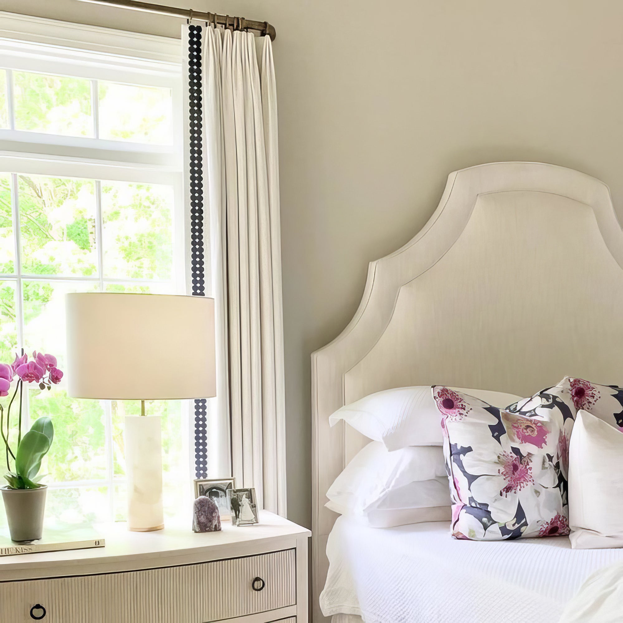 Lineham Column Table Lamp