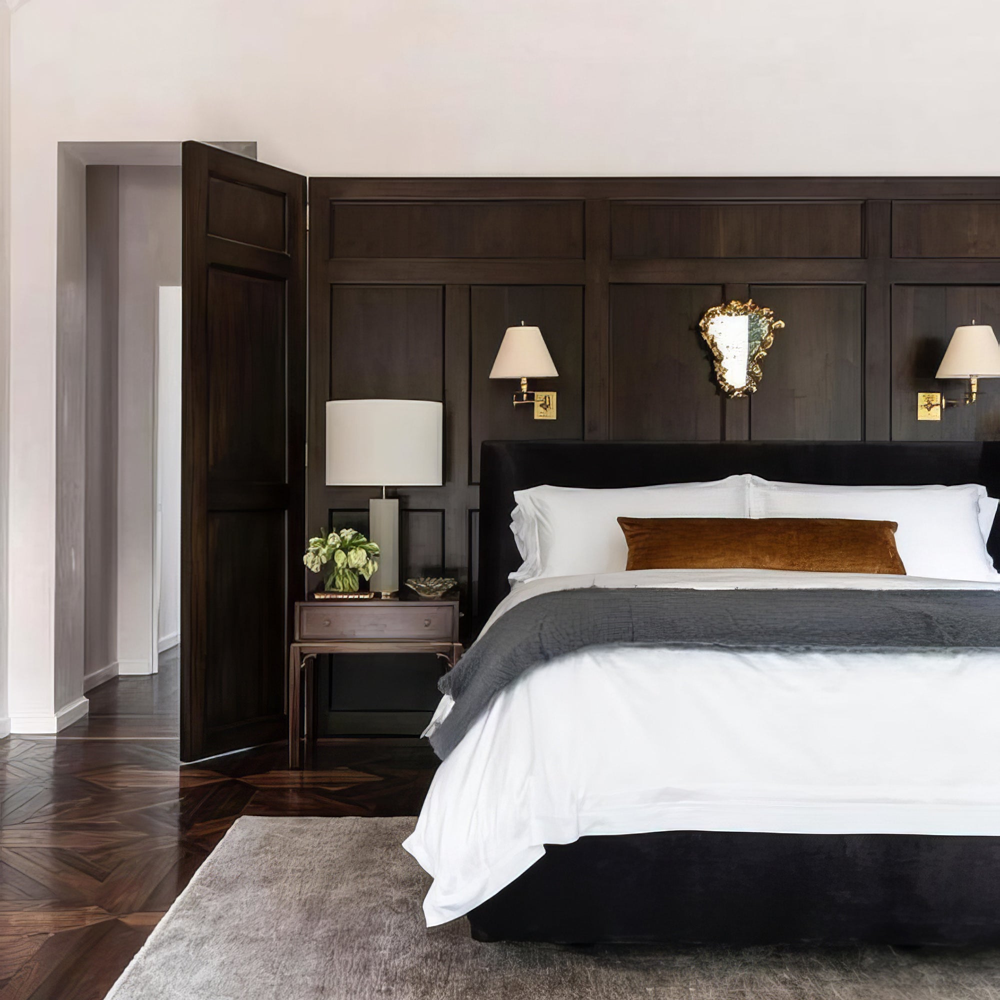 Lineham Column Table Lamp