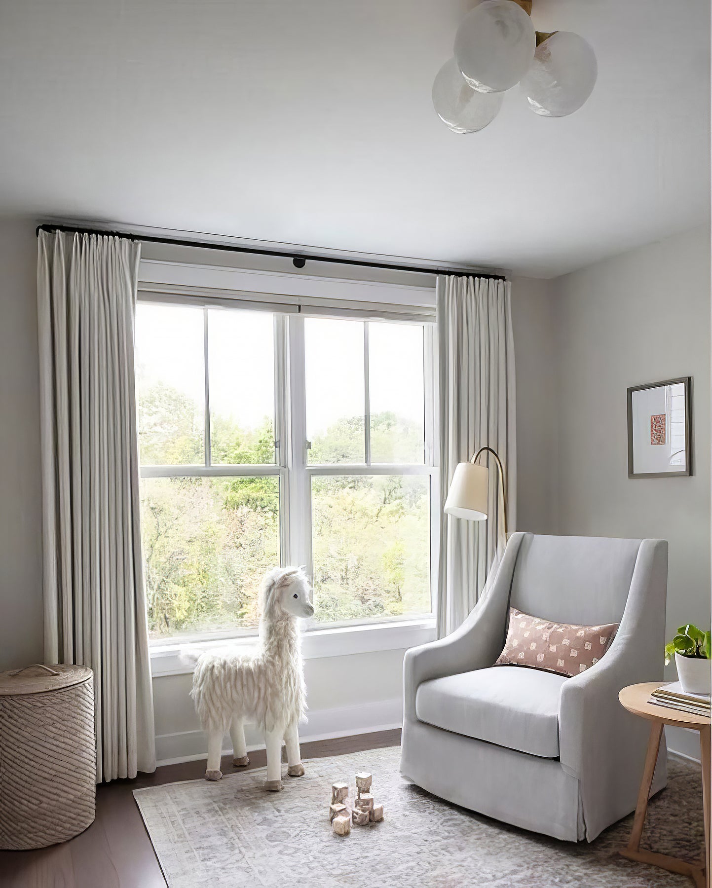 Mia Floor Lamp