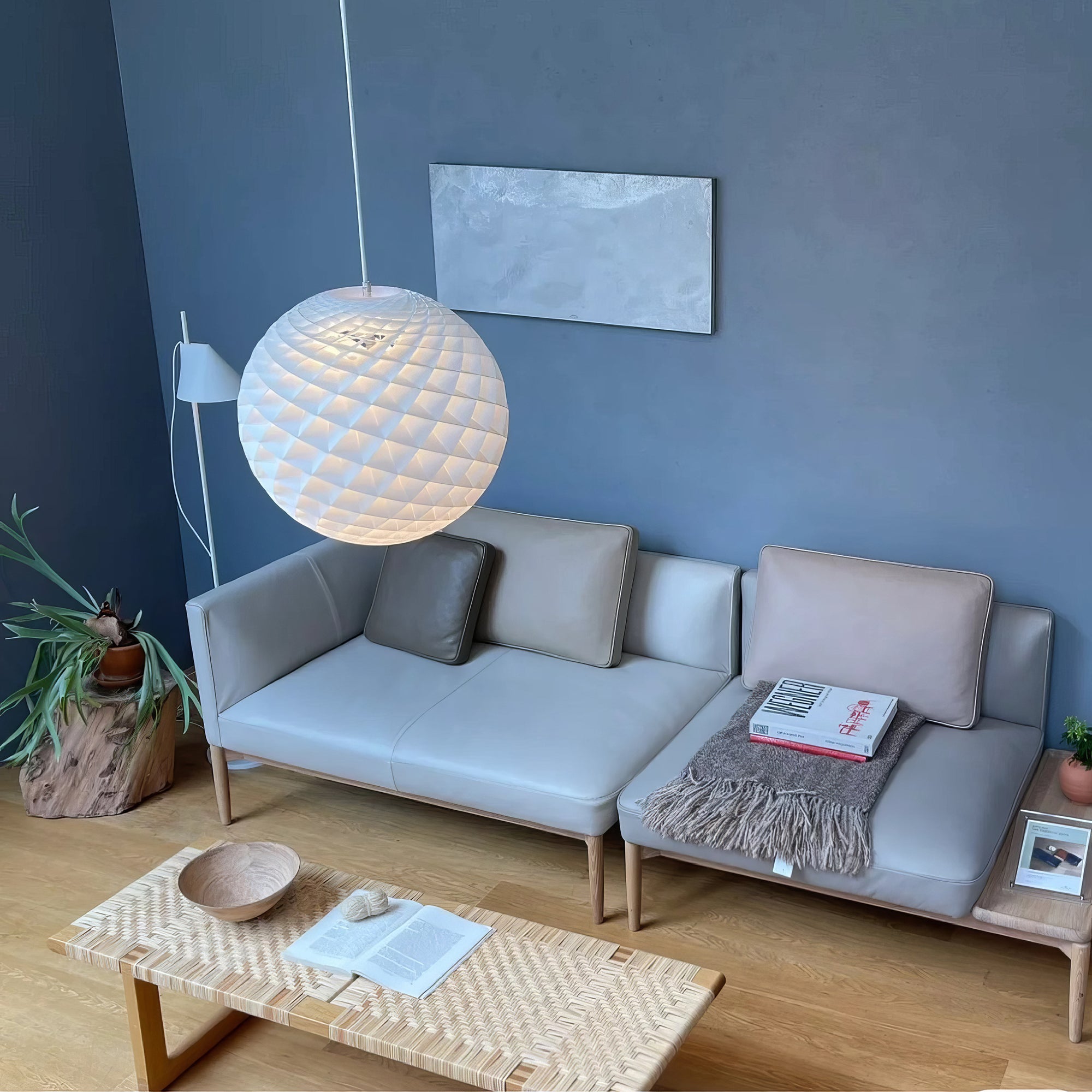 Patera Pendant Lamp