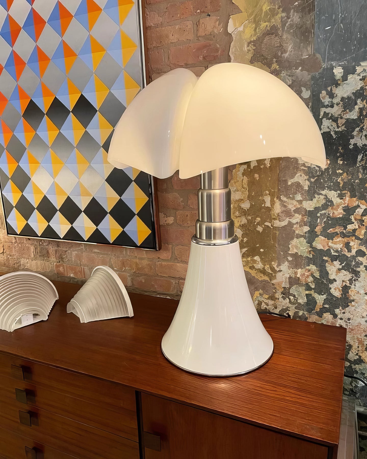 Pipistrello Petal Small Table Lamp