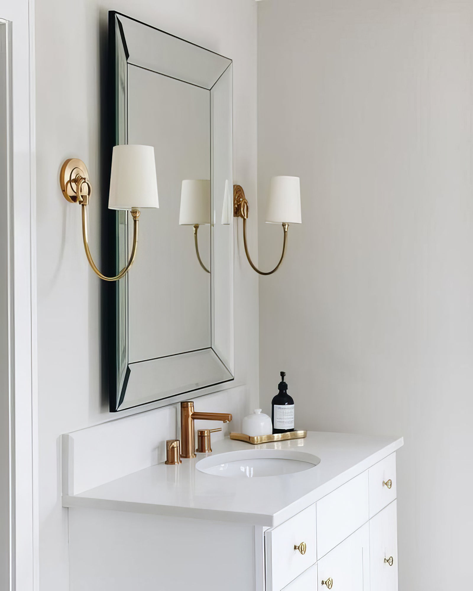 Reed Single Wall Lamp