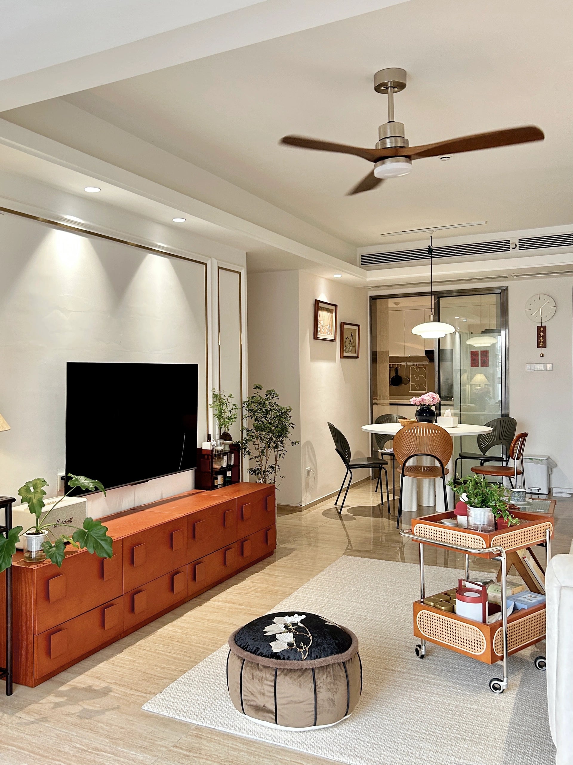 Solid Wood Three-Leaf Fan Lamp