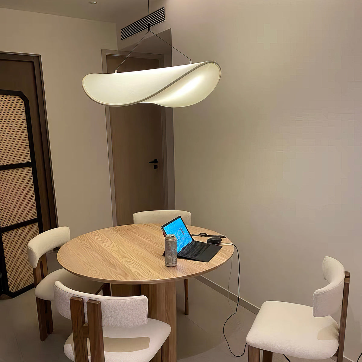 Tense Pendant Lamp