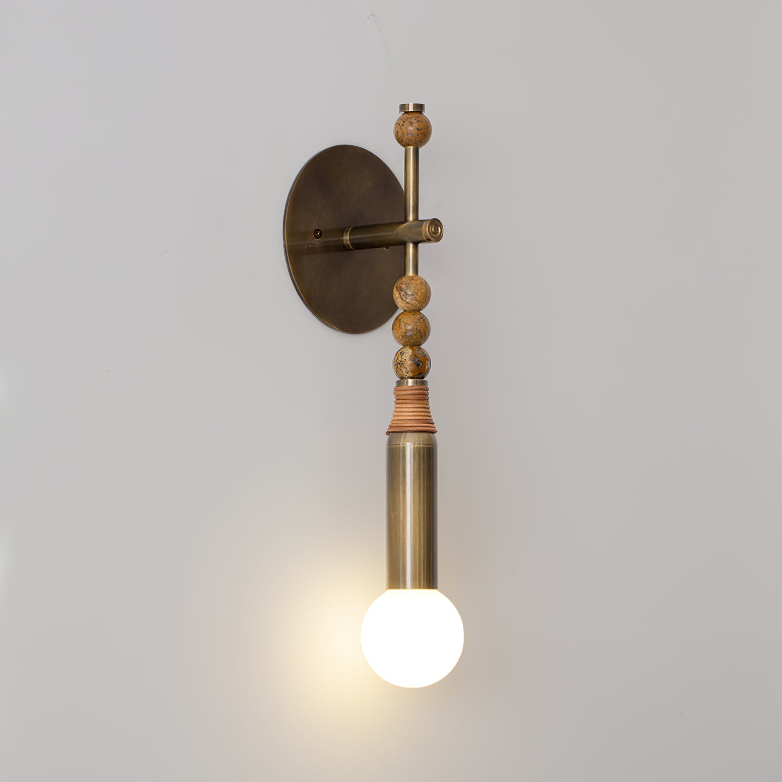 Toam Wall Light