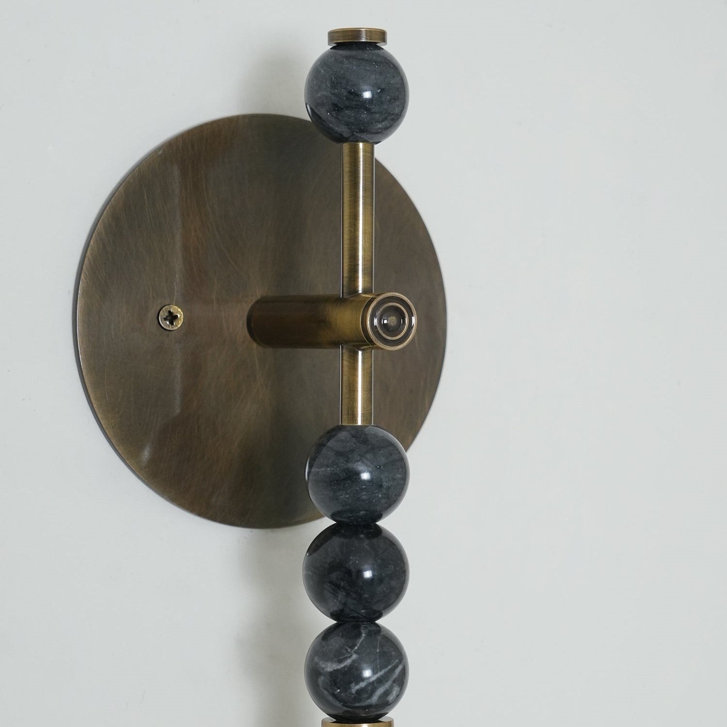 Toam Wall Light