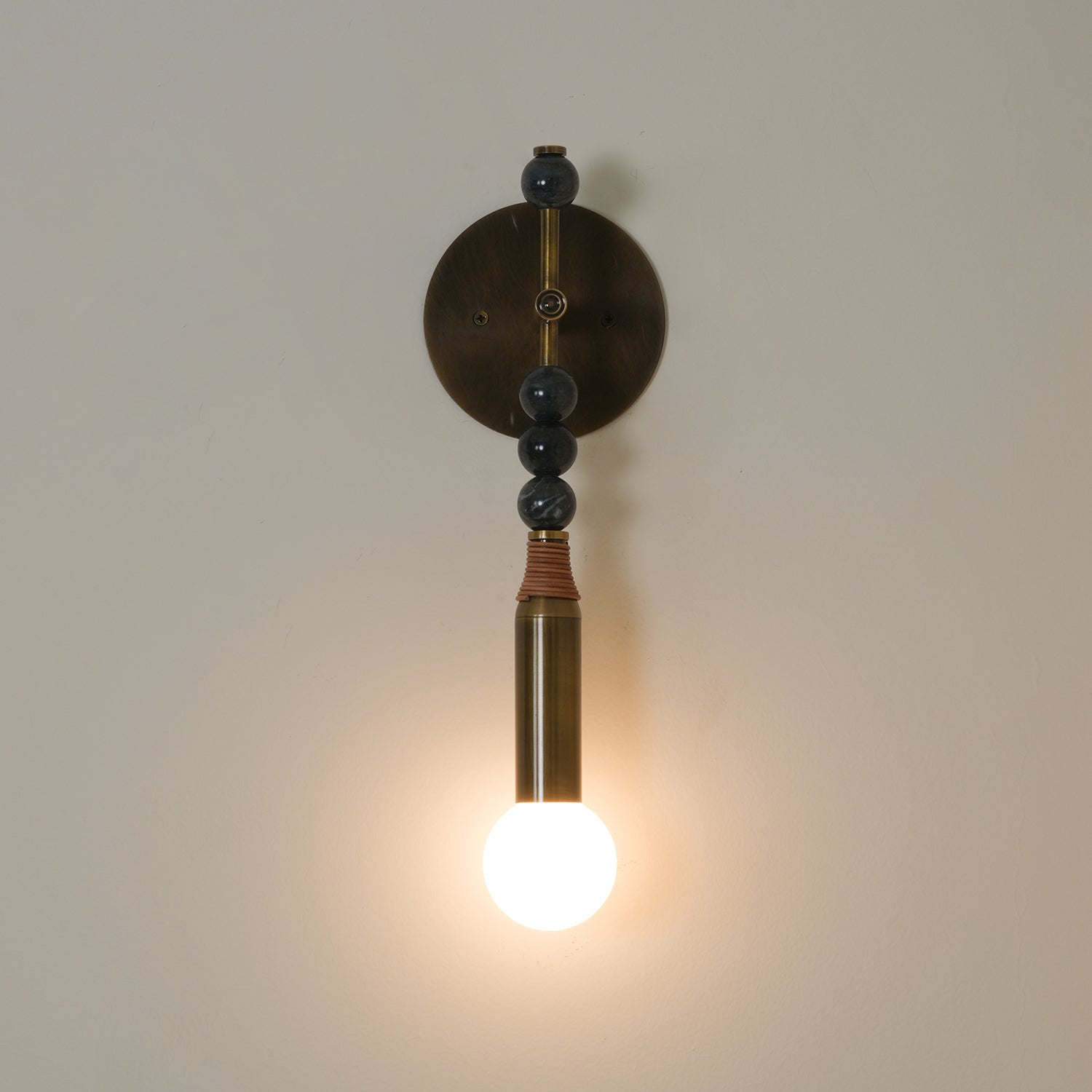 Toam Wall Light
