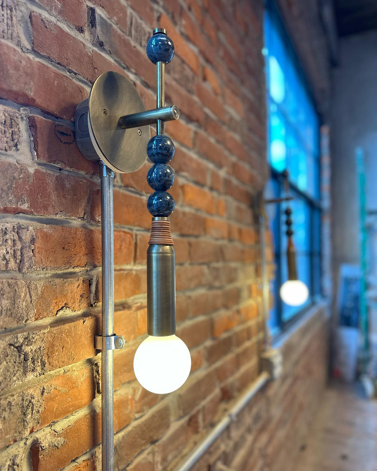 Toam Wall Light