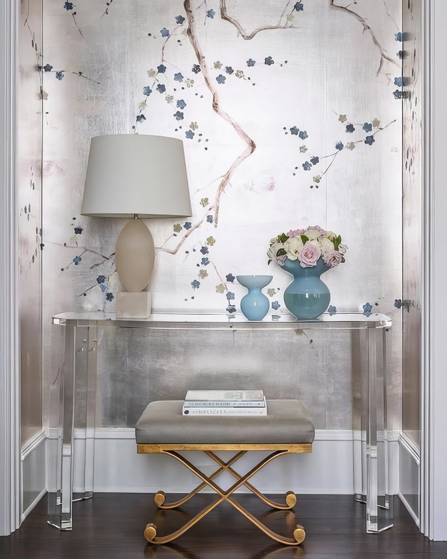 Versa Large Table Lamp