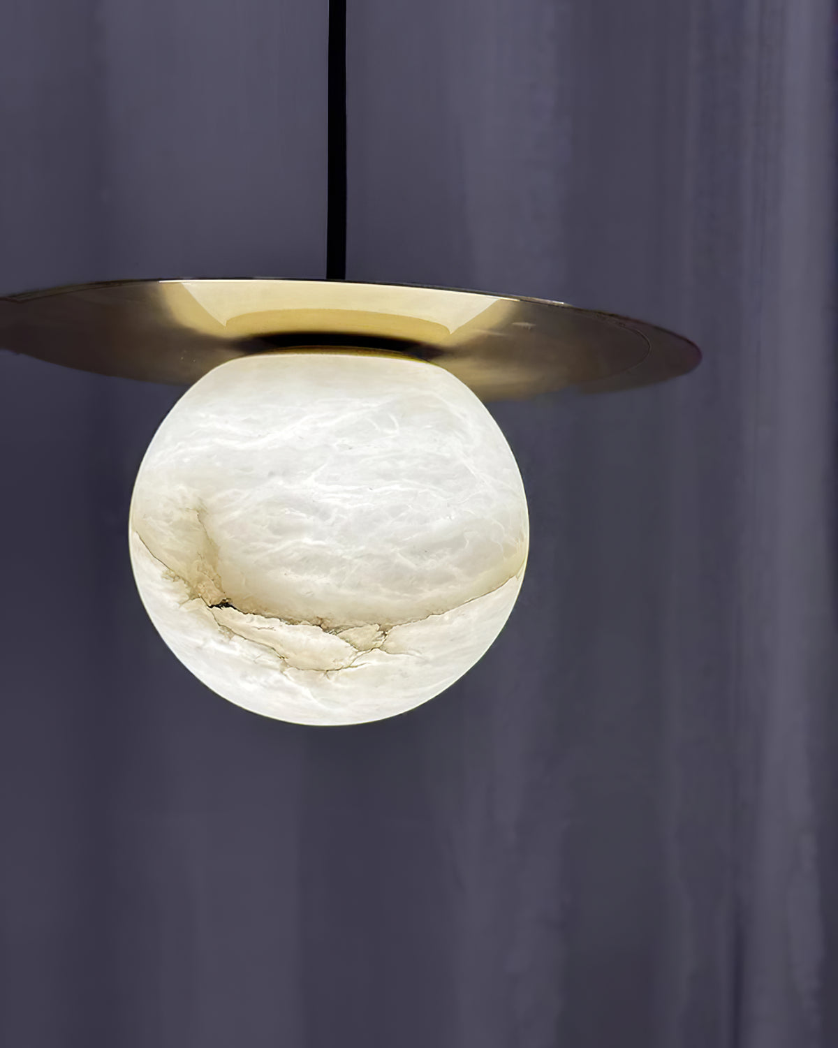 مصباح معلق مرمر بشكل قرص